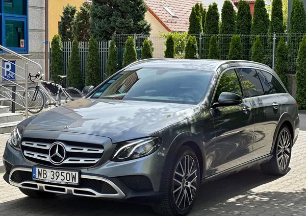 kujawsko-pomorskie Mercedes-Benz Klasa E cena 159000 przebieg: 97300, rok produkcji 2020 z Toruń